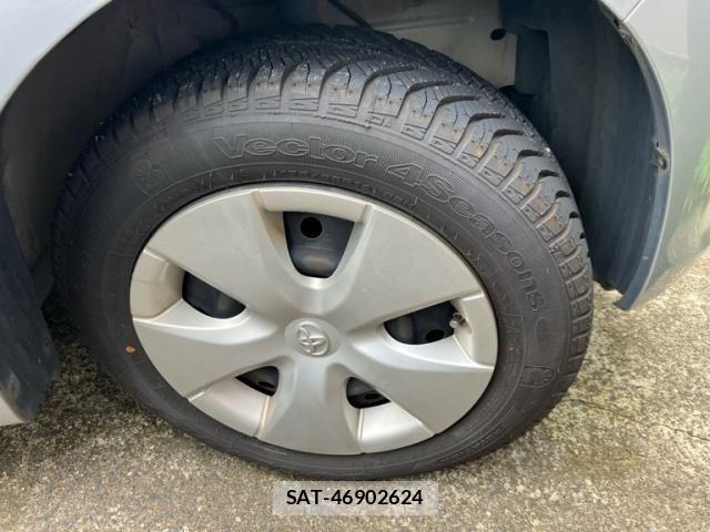 Toyota BB 2010-06 8870480-7