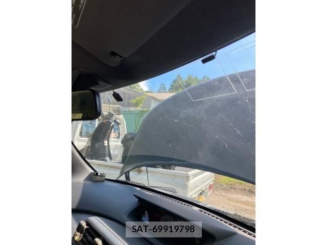 Toyota BB 2012-02 8878800-18