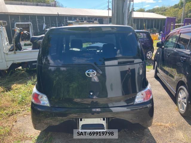 Toyota BB 2012-02 8878800-5