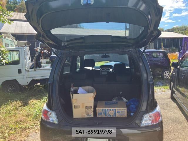 Toyota BB 2012-02 8878800-7