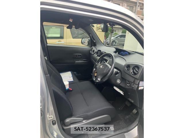 Toyota BB 2007-11 8878799-15