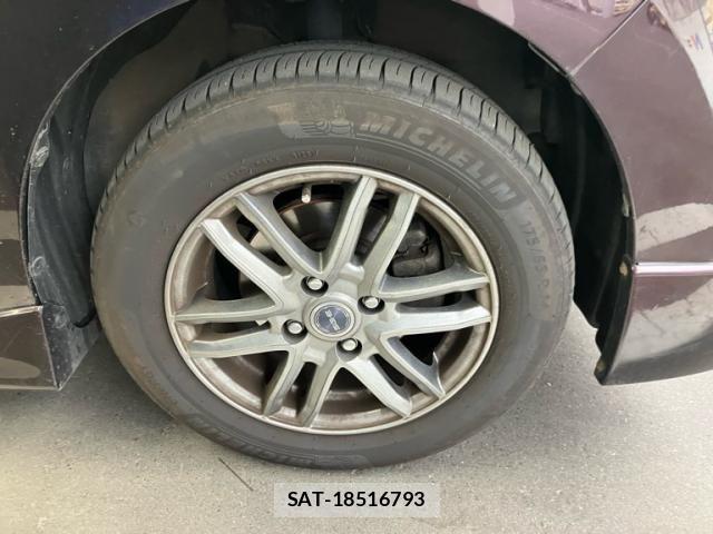 Toyota BB 2012-03 1078060-10
