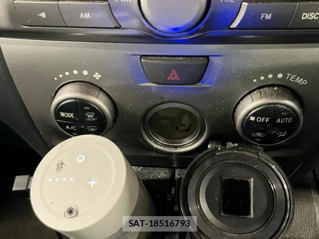 Toyota BB 2012-03 1078060-23