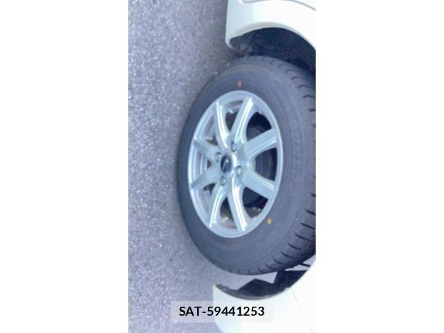 Toyota BB 2011-07 6902440-2