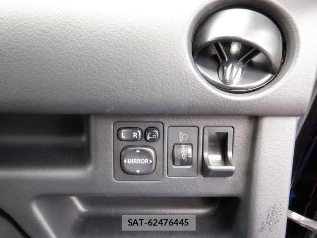 Toyota BB 2005-11 7057545-15