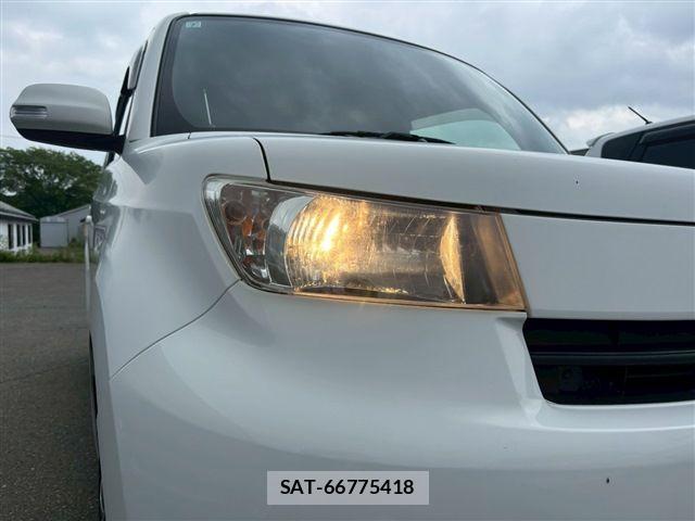 Toyota BB 2010-07 7508172-8