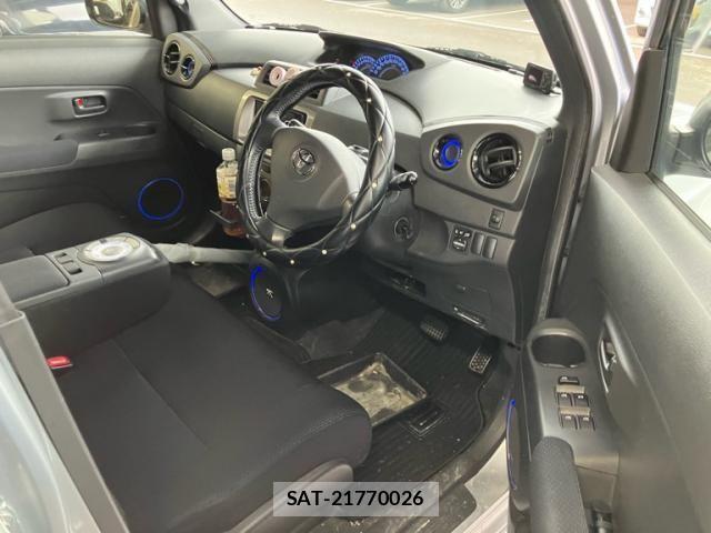 Toyota BB 2007-10 7721156-13