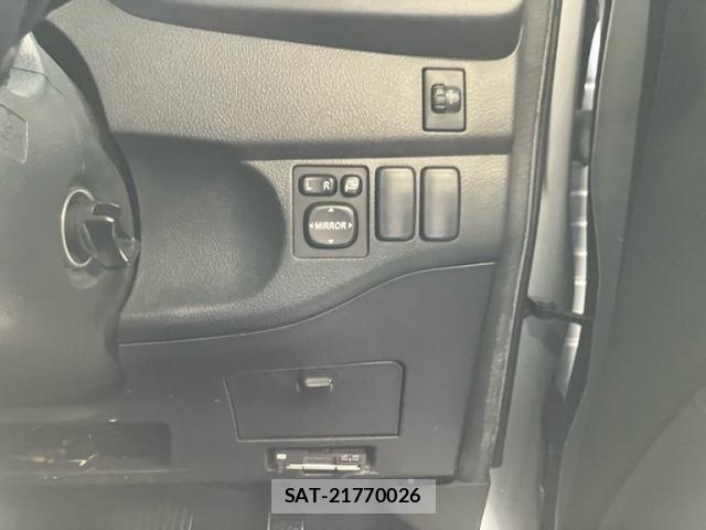 Toyota BB 2007-10 7721156-16