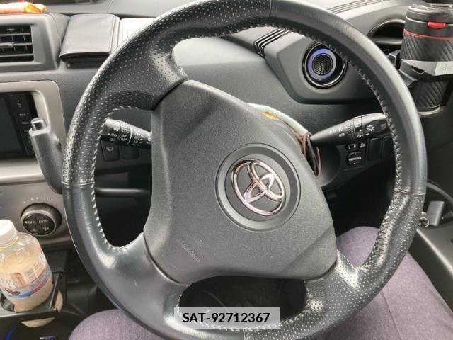Toyota BB 2009-12 7721157-9