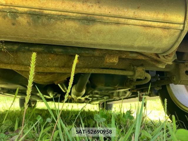 Toyota BB 2003-12 8353951-11
