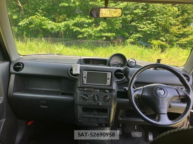 Toyota BB 2003-12 8353951-14