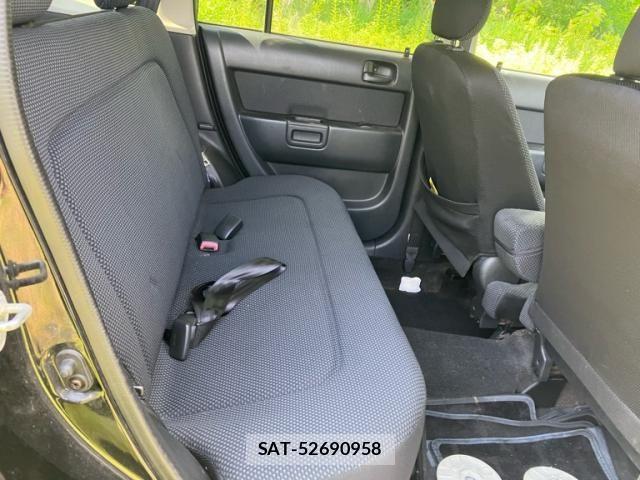 Toyota BB 2003-12 8353951-16