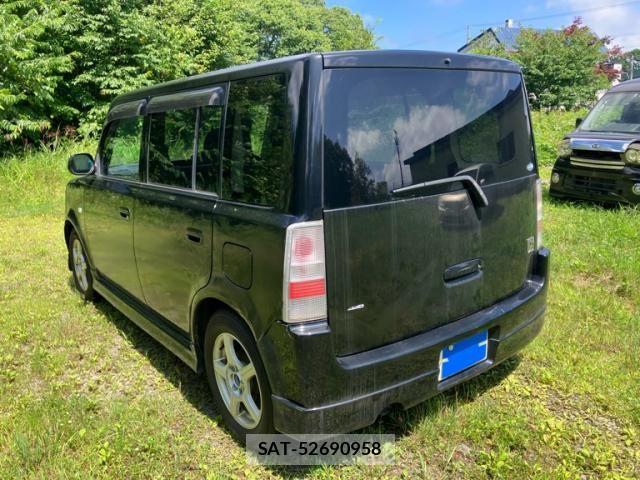 Toyota BB 2003-12 8353951-1