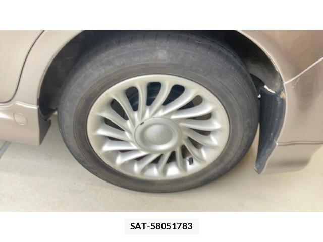 Toyota BB 2005-08 8523688-13