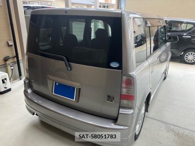 Toyota BB 2005-08 8523688-2