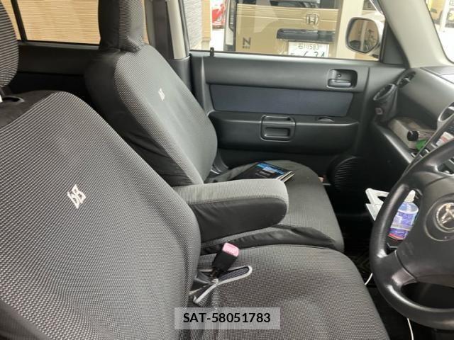 Toyota BB 2005-08 8523688-6