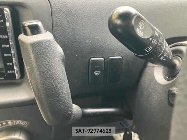 Toyota BB 2006-09 8625920-15