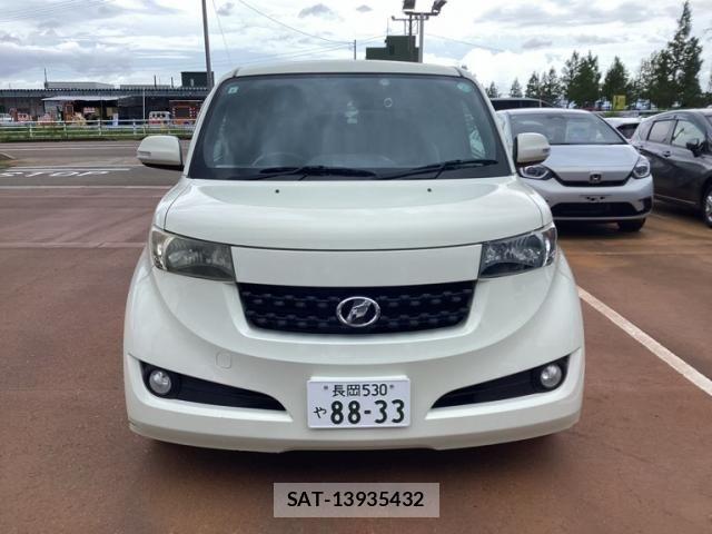 Toyota BB 2009-02 8658134-0