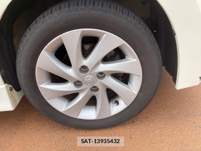 Toyota BB 2009-02 8658134-11
