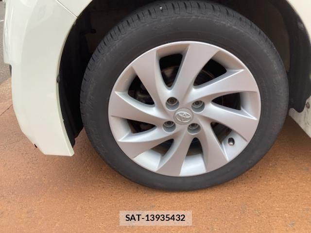 Toyota BB 2009-02 8658134-12