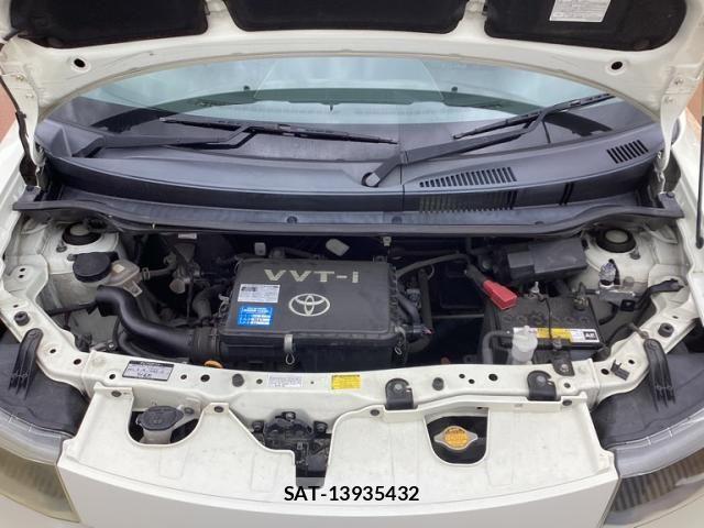 Toyota BB 2009-02 8658134-13
