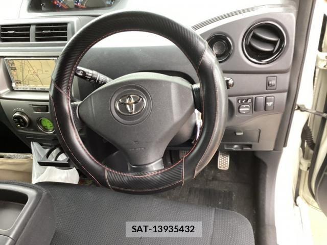 Toyota BB 2009-02 8658134-15