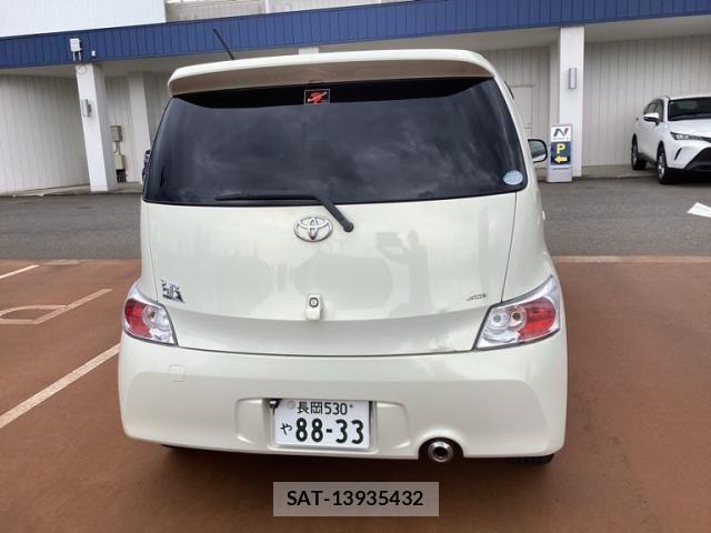 Toyota BB 2009-02 8658134-3