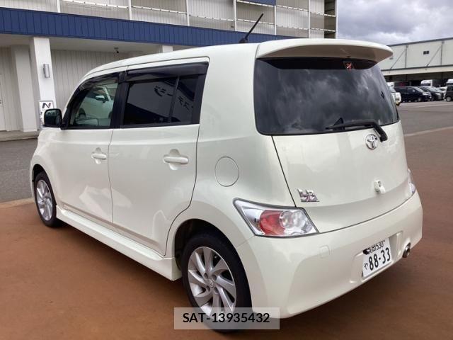 Toyota BB 2009-02 8658134-5