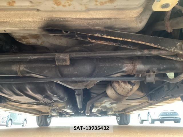 Toyota BB 2009-02 8658134-7