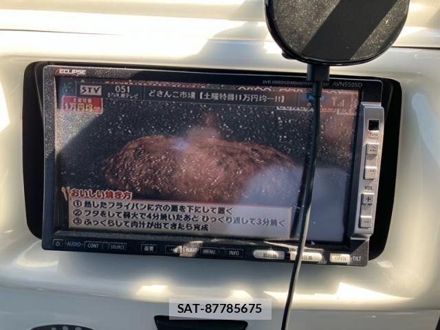 Toyota BB 2006-05 8848317-13