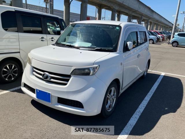 Toyota BB 2006-05 8848317-2