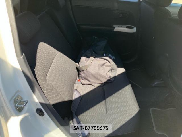 Toyota BB 2006-05 8848317-6