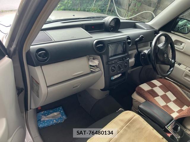 Toyota BB 2001-08 8827957-9