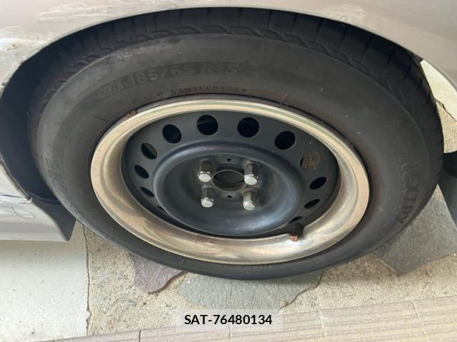 Toyota BB 2001-08 8827957-6