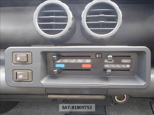 Nissan BE-1 1988-02 1219048-17