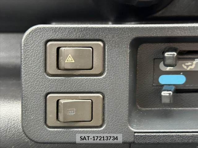 Nissan BE-1 1988-04 7782823-24