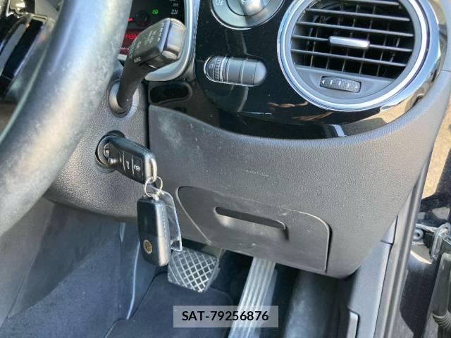 VolksWagen BEETLE 2013 7703075-4