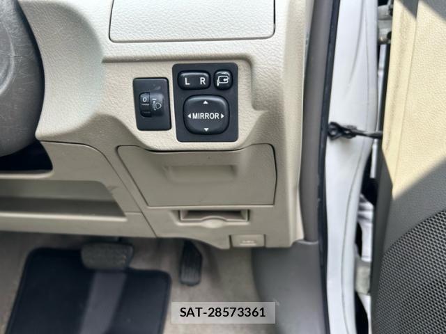 Toyota BELTA 2009-02 7508177-19