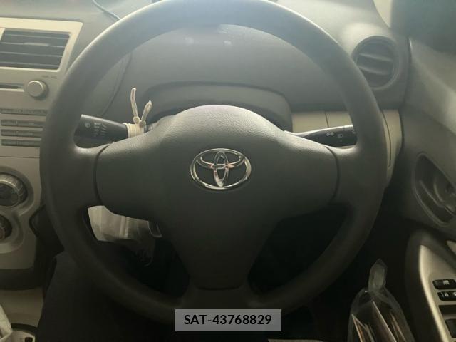 Toyota BELTA 2011-11 7615147-16