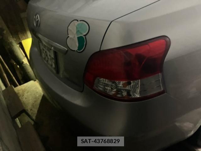 Toyota BELTA 2011-11 7615147-3