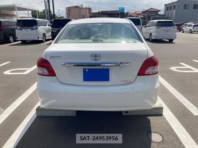 Toyota BELTA 2011-01 8228988-3