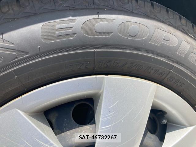 Toyota BELTA 2011-01 8313238-8