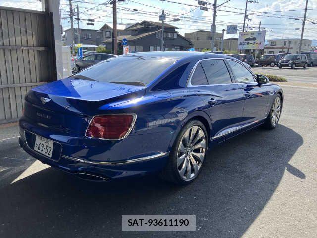 Bentley Bentley 2022-03 1213979-2