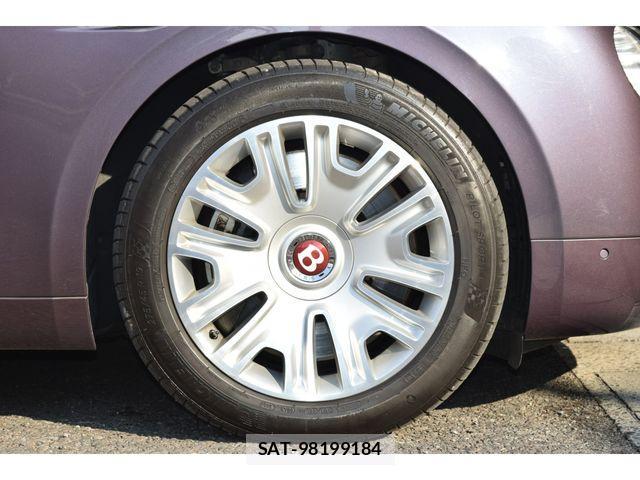 Bentley Bentley 2016-04 2660331-8