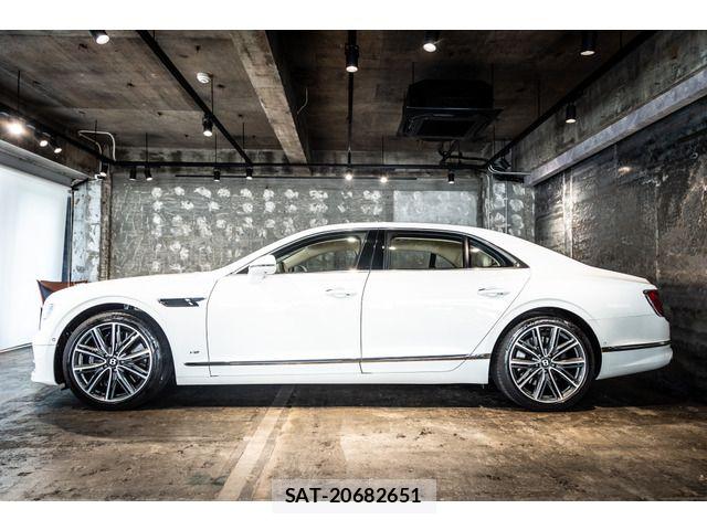 Bentley Bentley 2023-03 6007221-6