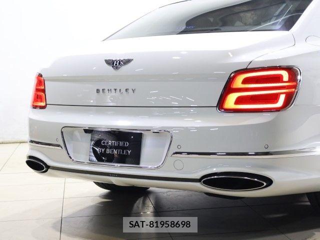 Bentley Bentley 2022-10 6610686-19