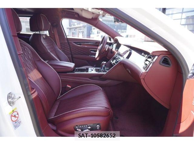 Bentley Bentley 2021-07 7249879-17