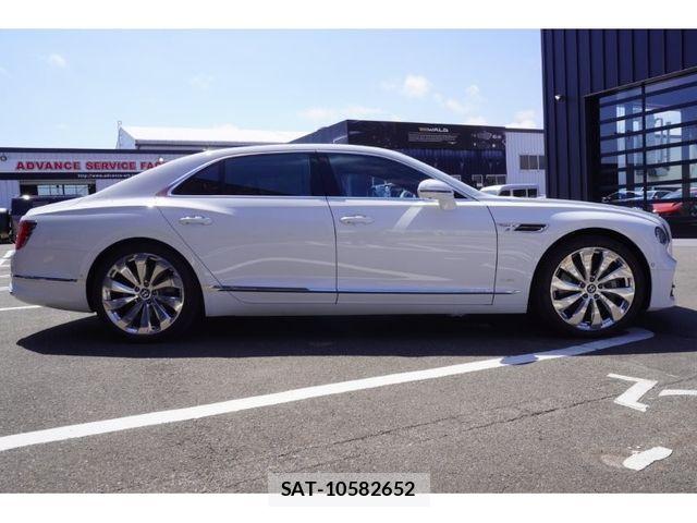 Bentley Bentley 2021-07 7249879-23