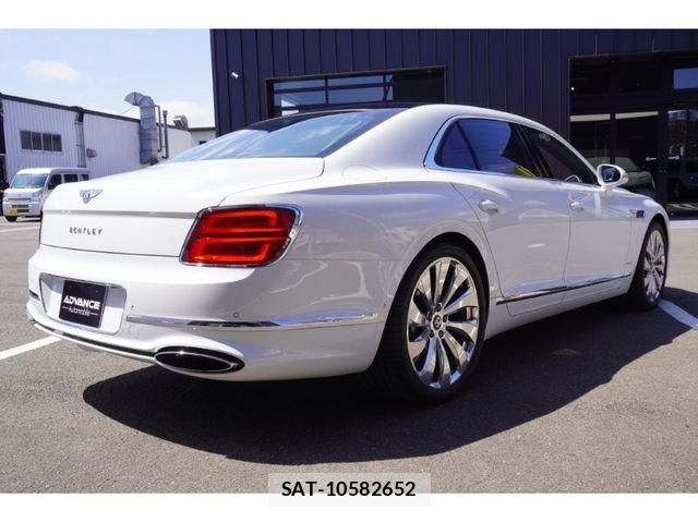 Bentley Bentley 2021-07 7249879-24