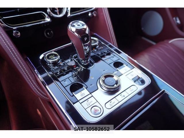 Bentley Bentley 2021-07 7249879-26